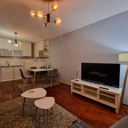 5 Star Apartment Podgorica Kültér fotó