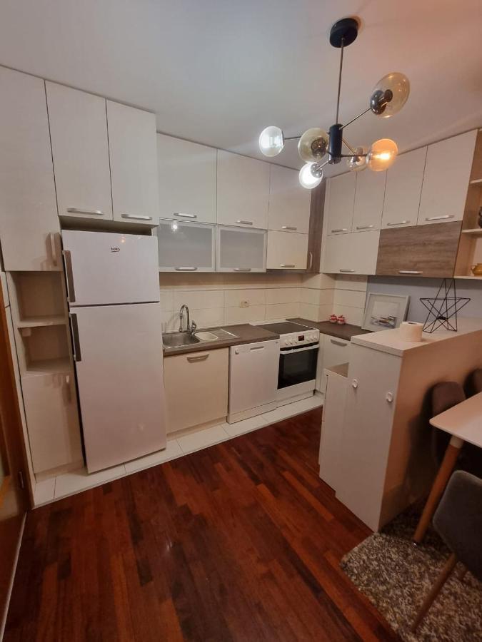 5 Star Apartment Podgorica Kültér fotó